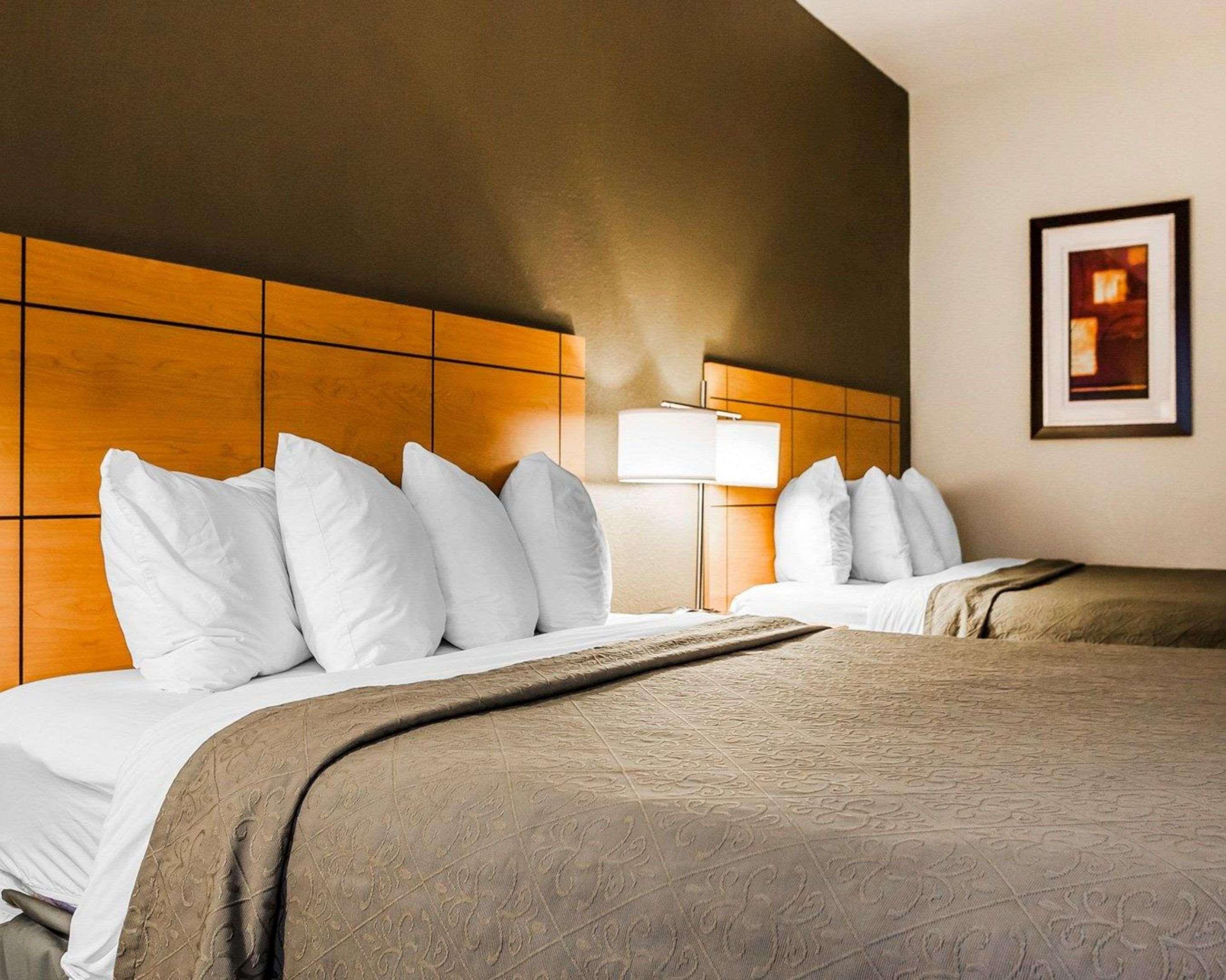 Quality Inn & Suites Des Moines Airport Экстерьер фото