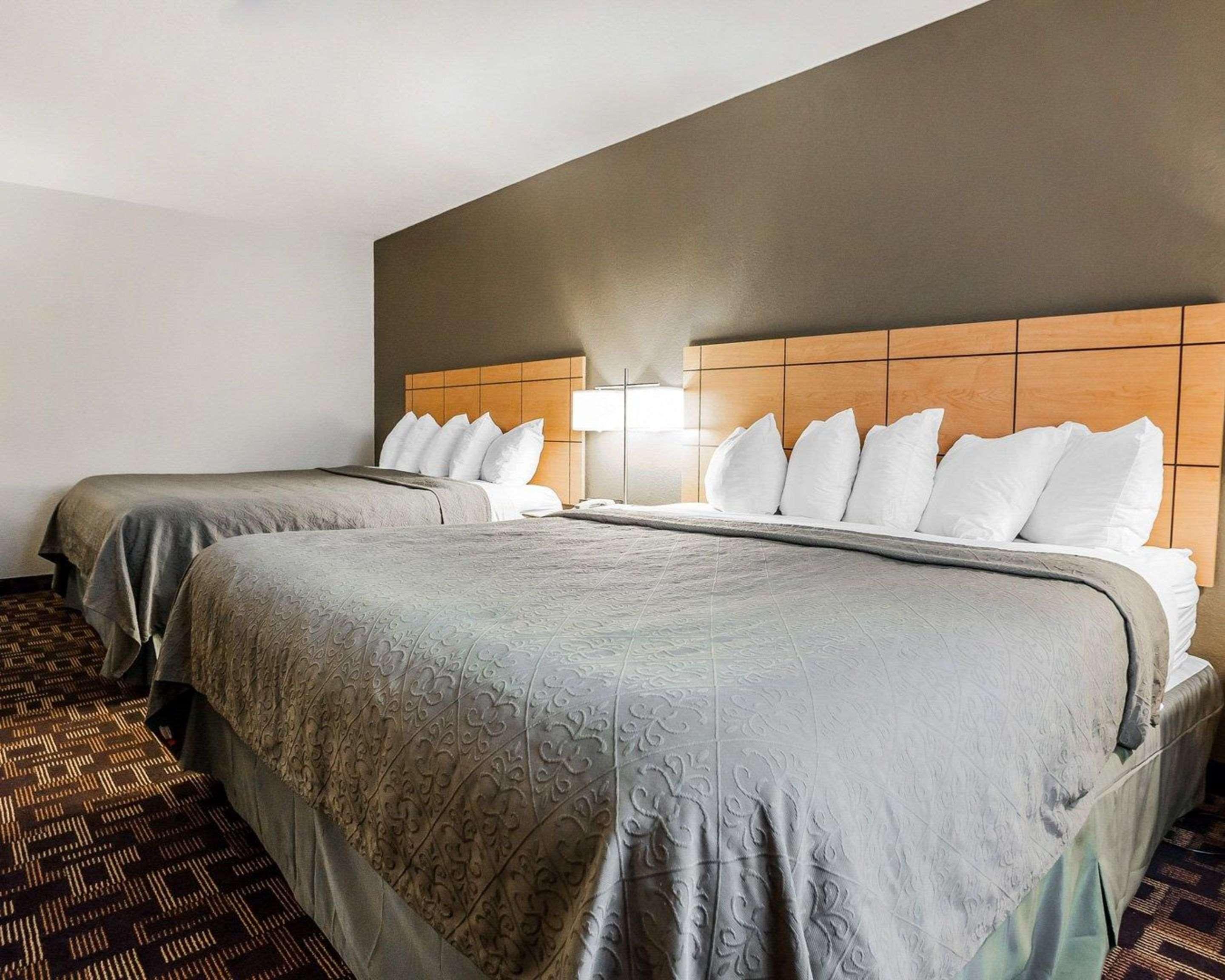 Quality Inn & Suites Des Moines Airport Экстерьер фото
