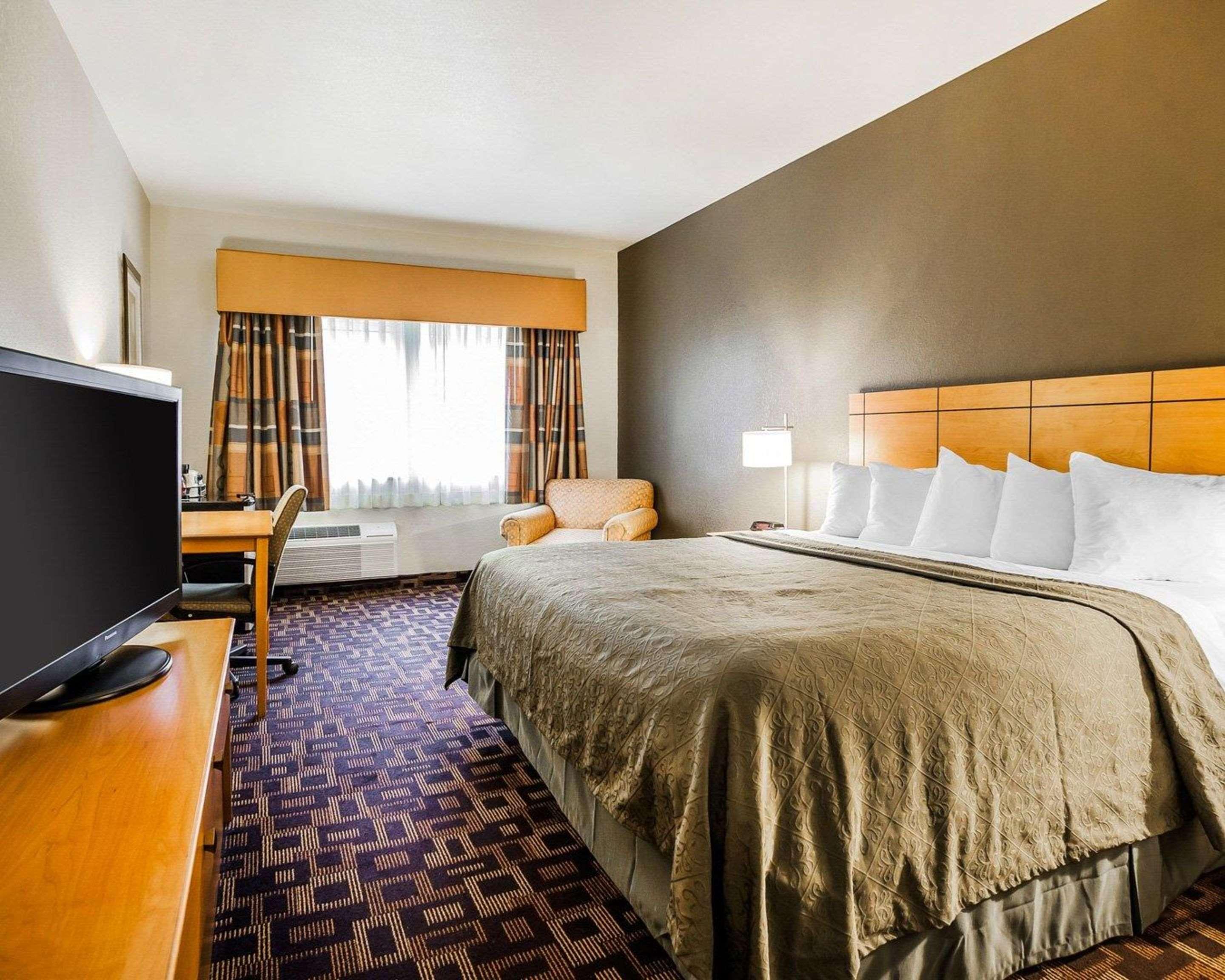 Quality Inn & Suites Des Moines Airport Экстерьер фото