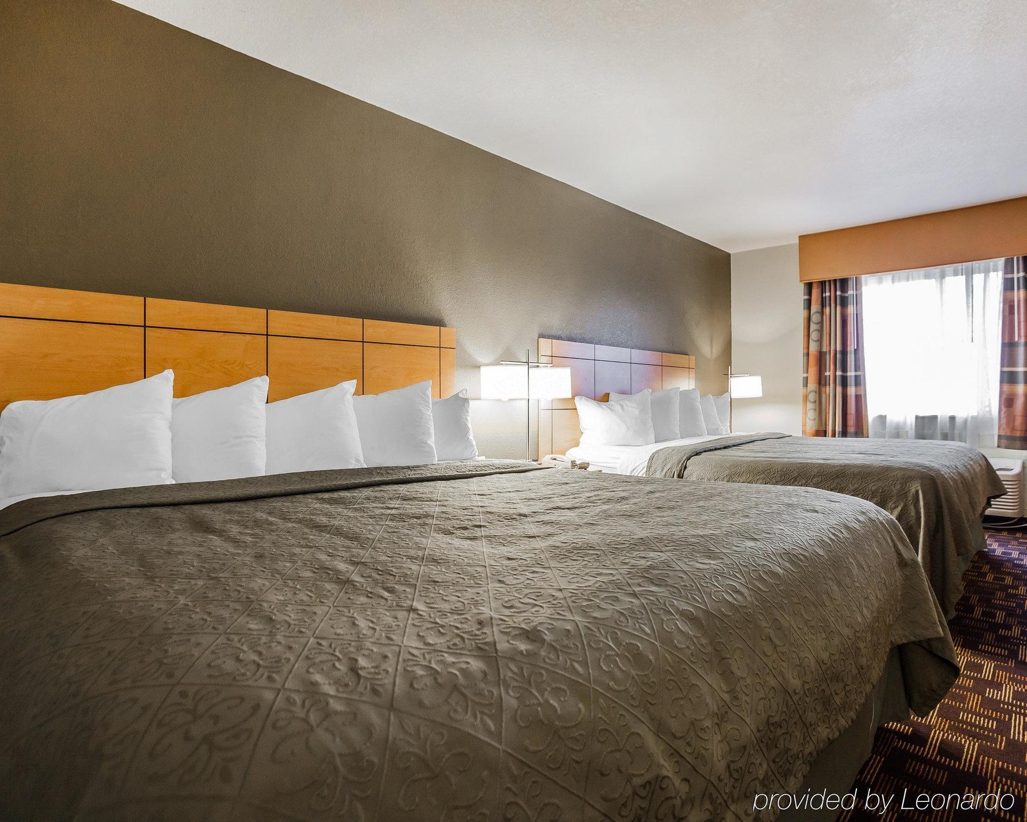 Quality Inn & Suites Des Moines Airport Экстерьер фото