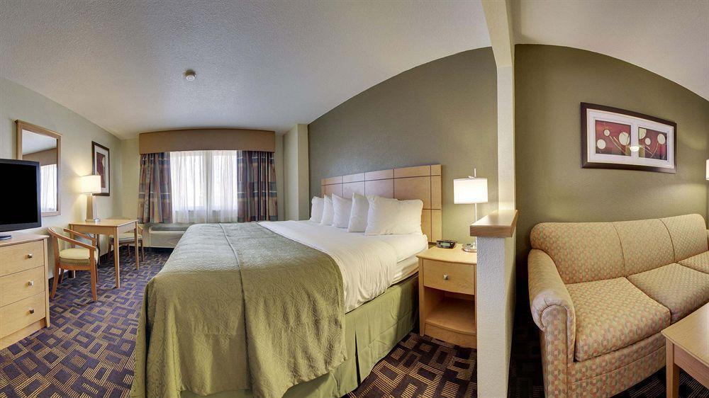 Quality Inn & Suites Des Moines Airport Экстерьер фото