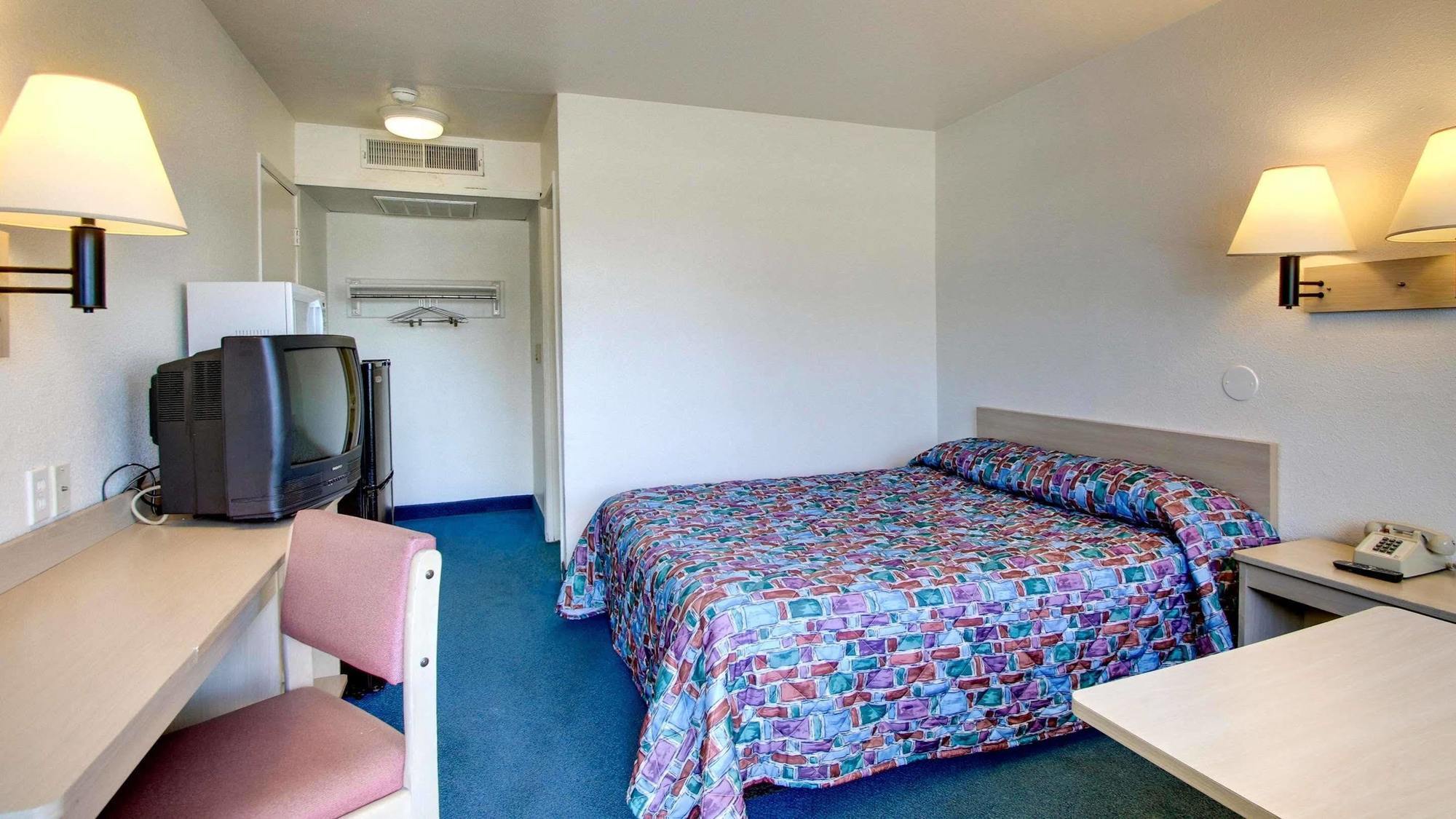 Quality Inn & Suites Des Moines Airport Экстерьер фото