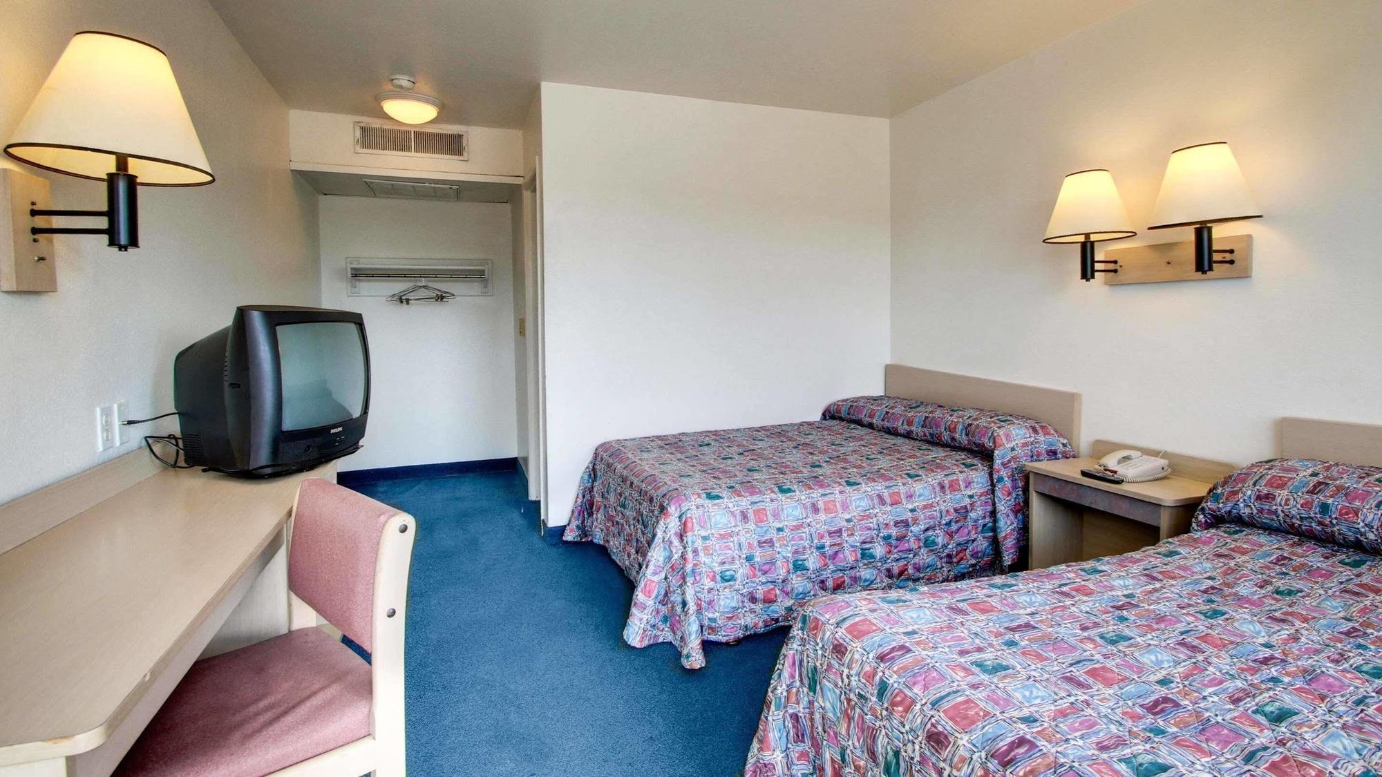 Quality Inn & Suites Des Moines Airport Экстерьер фото