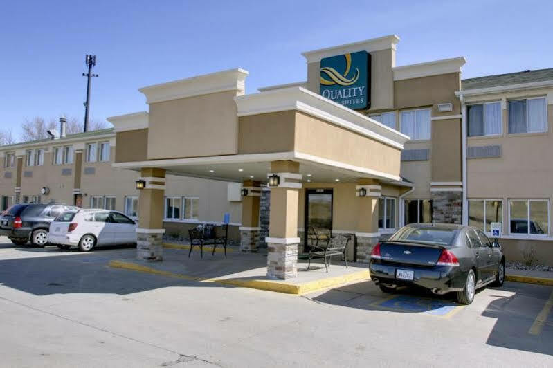Quality Inn & Suites Des Moines Airport Экстерьер фото